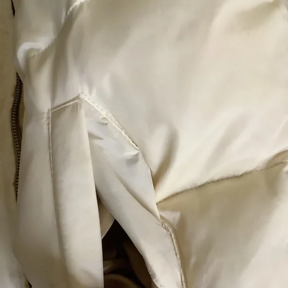 DKNY Ivory Down Feather Vest - Picture 12 of 13